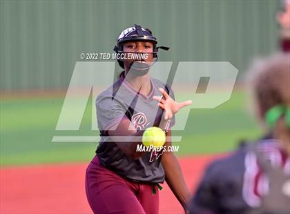 Thumbnail 1 in Benton vs. Greene County Tech (AAA 5A State Final) photogallery.