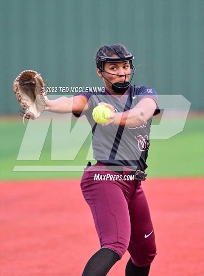 Thumbnail 1 in Benton vs. Greene County Tech (AAA 5A State Final) photogallery.