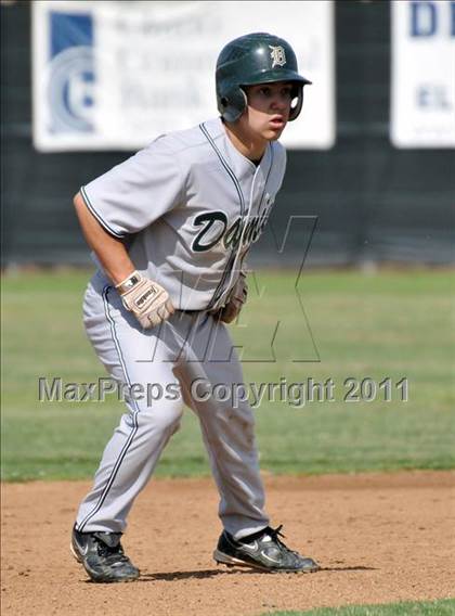 Thumbnail 2 in West Covina vs. Damien photogallery.