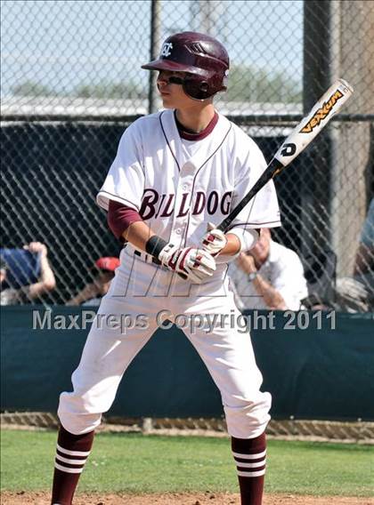 Thumbnail 2 in West Covina vs. Damien photogallery.
