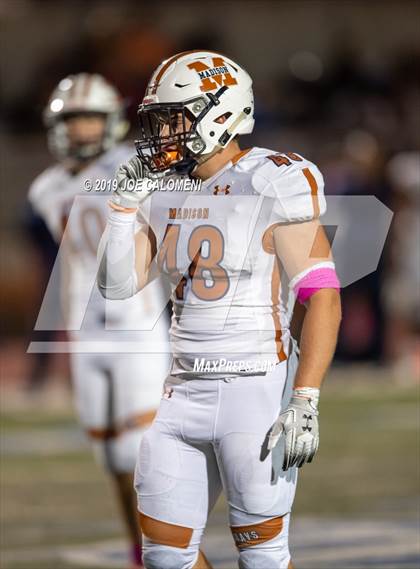 Thumbnail 3 in Madison vs Reagan photogallery.