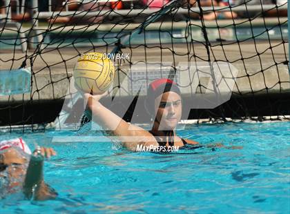 Thumbnail 3 in Moreau Catholic vs Oakdale (Battle of the Bay) photogallery.
