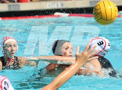 Thumbnail 2 in Moreau Catholic vs Oakdale (Battle of the Bay) photogallery.