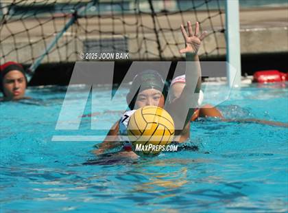 Thumbnail 1 in Moreau Catholic vs Oakdale (Battle of the Bay) photogallery.