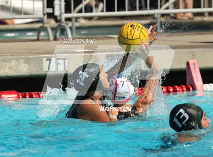 Thumbnail 1 in Moreau Catholic vs Oakdale (Battle of the Bay) photogallery.