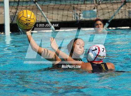 Thumbnail 3 in Moreau Catholic vs Oakdale (Battle of the Bay) photogallery.