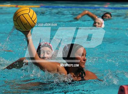 Thumbnail 3 in Moreau Catholic vs Oakdale (Battle of the Bay) photogallery.