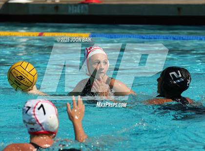 Thumbnail 2 in Moreau Catholic vs Oakdale (Battle of the Bay) photogallery.