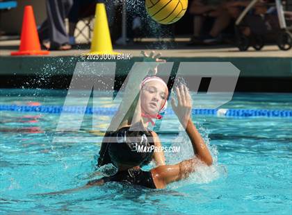 Thumbnail 2 in Moreau Catholic vs Oakdale (Battle of the Bay) photogallery.