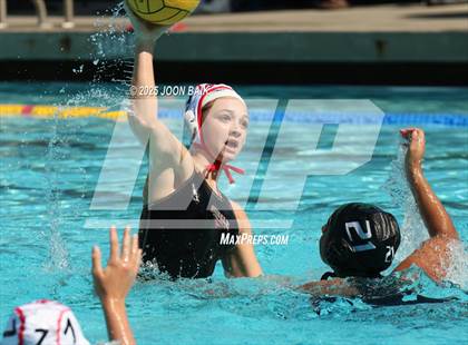 Thumbnail 2 in Moreau Catholic vs Oakdale (Battle of the Bay) photogallery.