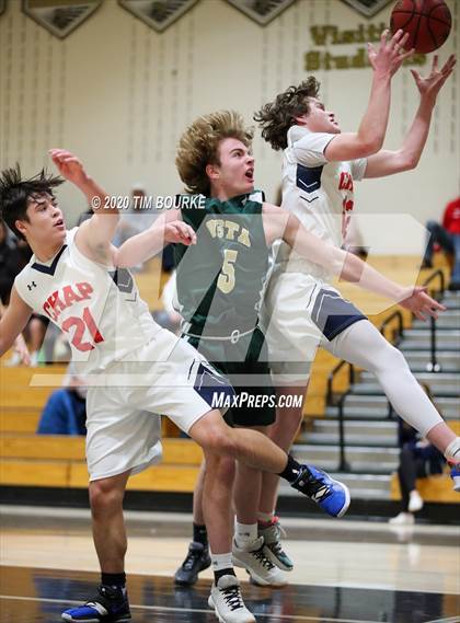 Thumbnail 3 in Mountain Vista vs Chaparral photogallery.