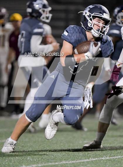 Thumbnail 2 in Salpointe Catholic vs Pinnacle photogallery.
