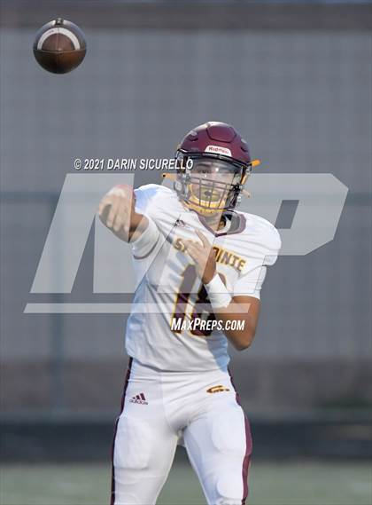 Thumbnail 3 in Salpointe Catholic vs Pinnacle photogallery.