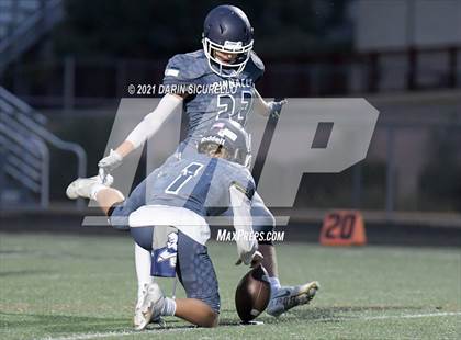 Thumbnail 3 in Salpointe Catholic vs Pinnacle photogallery.