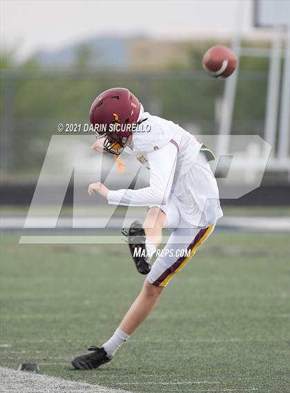 Thumbnail 3 in Salpointe Catholic vs Pinnacle photogallery.