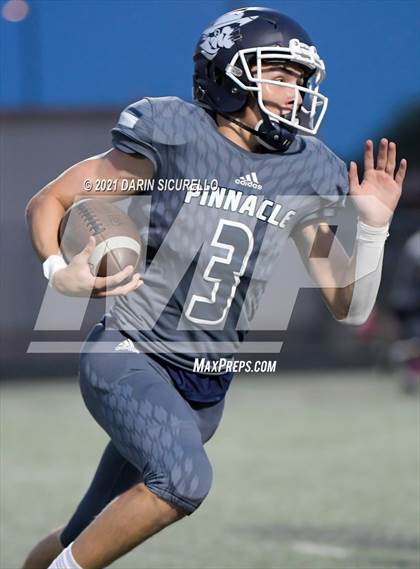 Thumbnail 2 in Salpointe Catholic vs Pinnacle photogallery.
