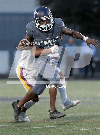 Thumbnail 3 in Salpointe Catholic vs Pinnacle photogallery.