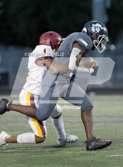 Thumbnail 2 in Salpointe Catholic vs Pinnacle photogallery.