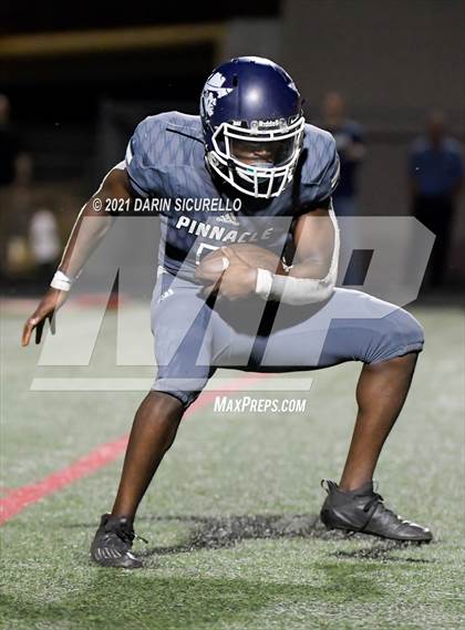 Thumbnail 3 in Salpointe Catholic vs Pinnacle photogallery.
