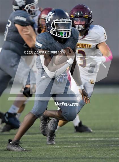 Thumbnail 1 in Salpointe Catholic vs Pinnacle photogallery.