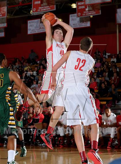 Thumbnail 1 in Eisenhower @ Mater Dei (Nike Extravaganza) photogallery.