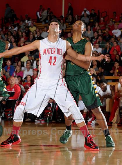 Thumbnail 2 in Eisenhower @ Mater Dei (Nike Extravaganza) photogallery.