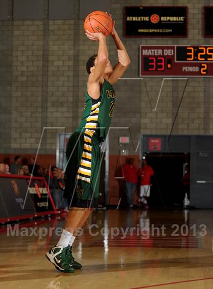 Thumbnail 1 in Eisenhower @ Mater Dei (Nike Extravaganza) photogallery.