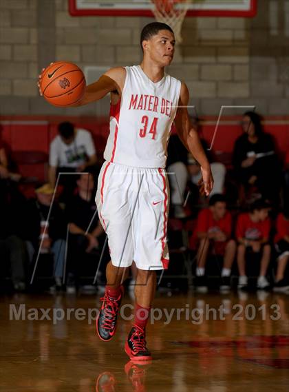 Thumbnail 2 in Eisenhower @ Mater Dei (Nike Extravaganza) photogallery.