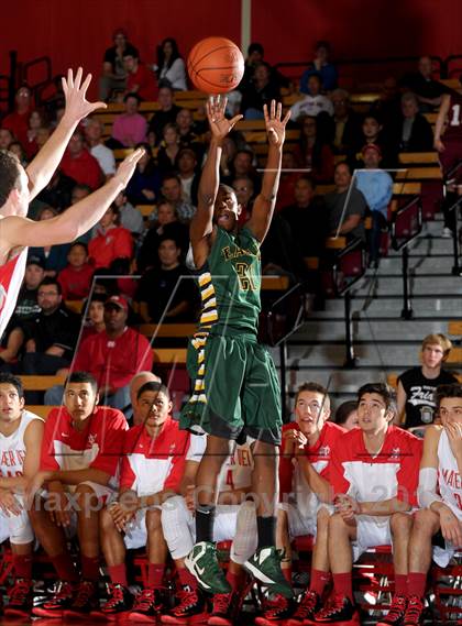 Thumbnail 1 in Eisenhower @ Mater Dei (Nike Extravaganza) photogallery.