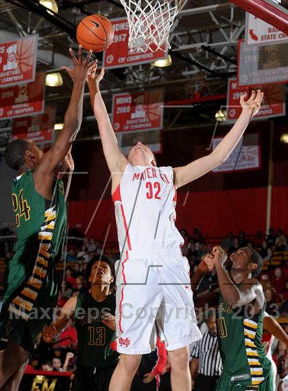 Thumbnail 1 in Eisenhower @ Mater Dei (Nike Extravaganza) photogallery.