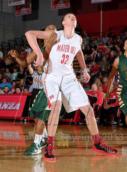 Thumbnail 2 in Eisenhower @ Mater Dei (Nike Extravaganza) photogallery.