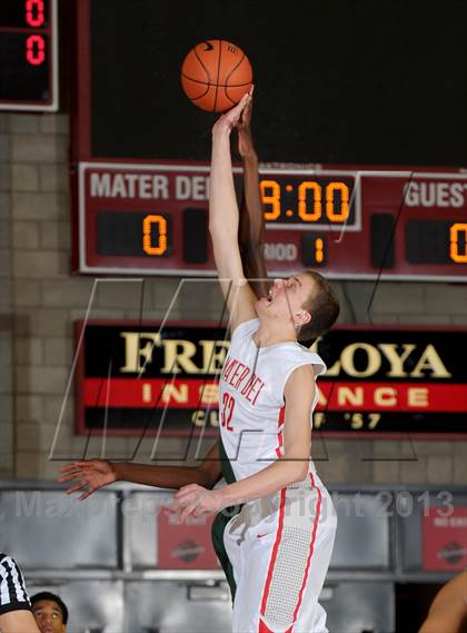 Thumbnail 1 in Eisenhower @ Mater Dei (Nike Extravaganza) photogallery.