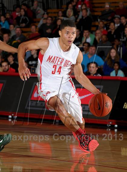 Thumbnail 3 in Eisenhower @ Mater Dei (Nike Extravaganza) photogallery.
