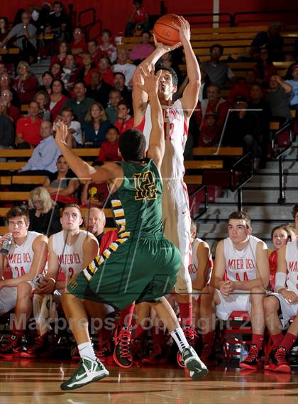 Thumbnail 1 in Eisenhower @ Mater Dei (Nike Extravaganza) photogallery.