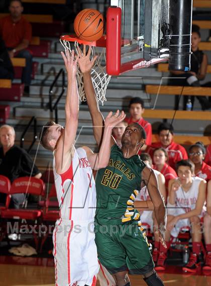 Thumbnail 2 in Eisenhower @ Mater Dei (Nike Extravaganza) photogallery.