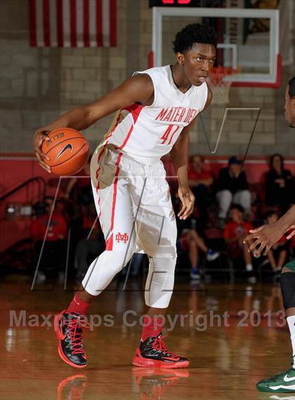 Thumbnail 1 in Eisenhower @ Mater Dei (Nike Extravaganza) photogallery.