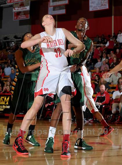 Thumbnail 1 in Eisenhower @ Mater Dei (Nike Extravaganza) photogallery.