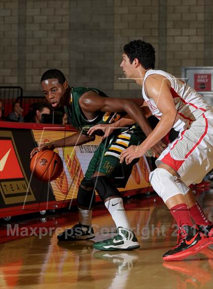 Thumbnail 3 in Eisenhower @ Mater Dei (Nike Extravaganza) photogallery.