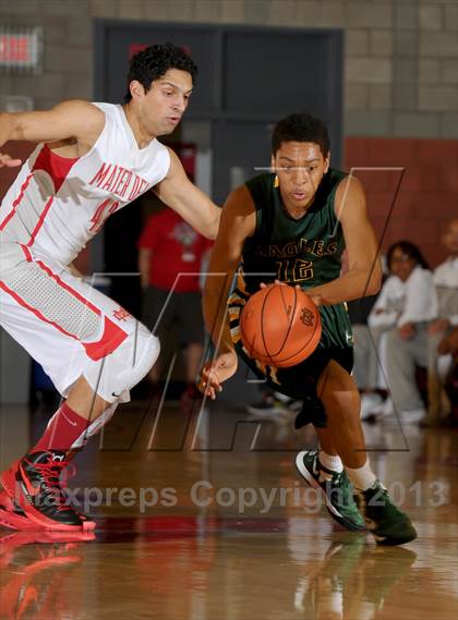Thumbnail 3 in Eisenhower @ Mater Dei (Nike Extravaganza) photogallery.