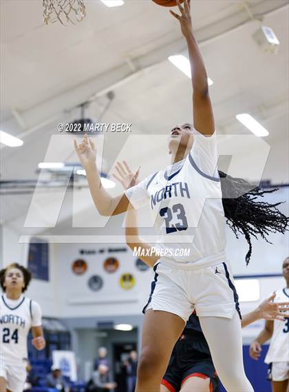 Thumbnail 3 in Jefferson City vs Blue Valley North (Sophie Cunningham Classic) photogallery.