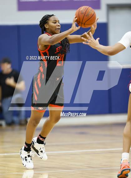 Thumbnail 2 in Jefferson City vs Blue Valley North (Sophie Cunningham Classic) photogallery.