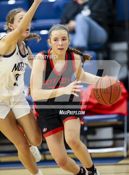 Thumbnail 1 in Jefferson City vs Blue Valley North (Sophie Cunningham Classic) photogallery.