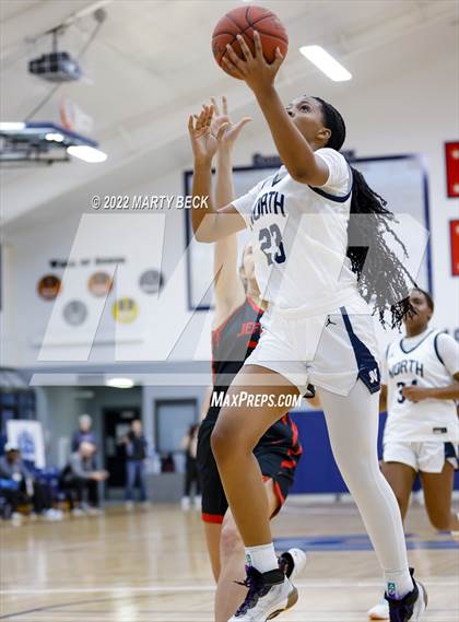 Thumbnail 2 in Jefferson City vs Blue Valley North (Sophie Cunningham Classic) photogallery.