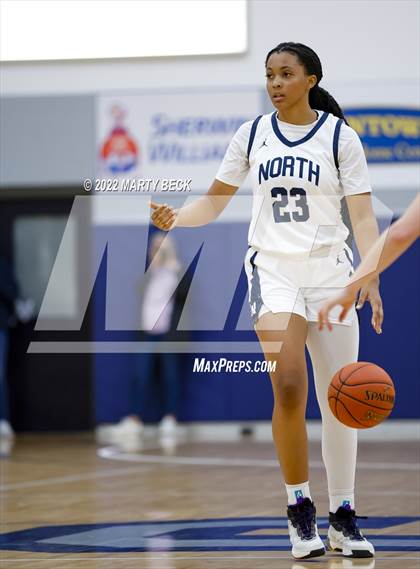 Thumbnail 1 in Jefferson City vs Blue Valley North (Sophie Cunningham Classic) photogallery.