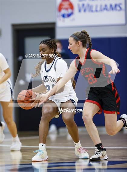 Thumbnail 1 in Jefferson City vs Blue Valley North (Sophie Cunningham Classic) photogallery.