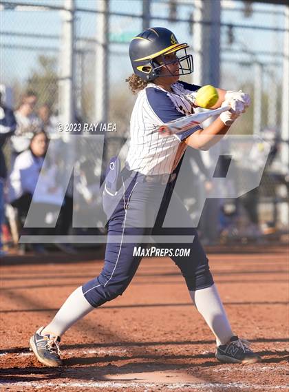 Thumbnail 1 in Inderkum @ Woodcreek photogallery.