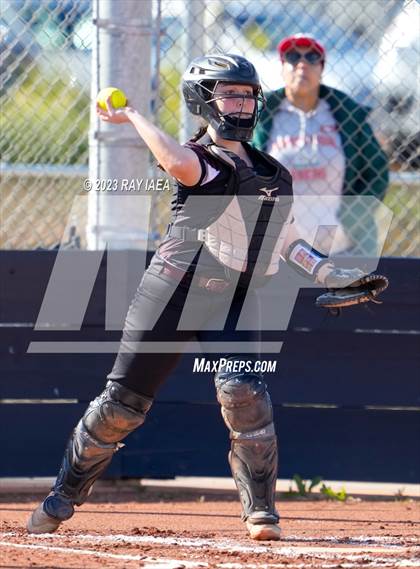 Thumbnail 1 in Inderkum @ Woodcreek photogallery.