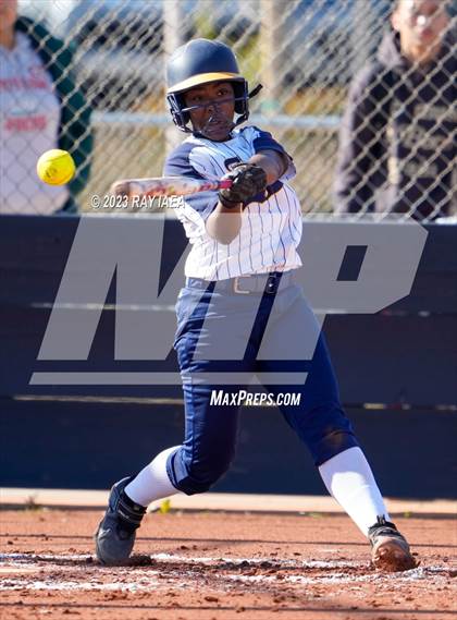 Thumbnail 3 in Inderkum @ Woodcreek photogallery.