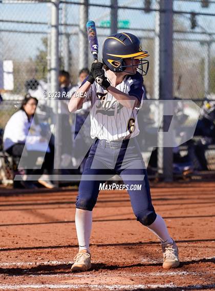 Thumbnail 3 in Inderkum @ Woodcreek photogallery.