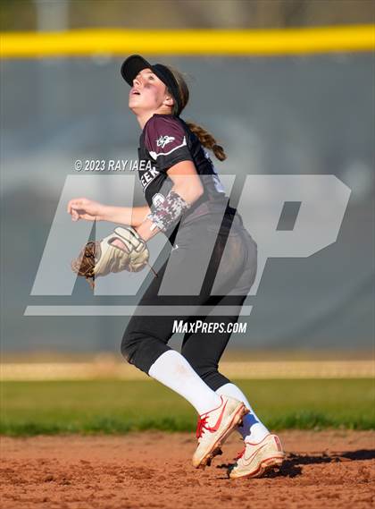 Thumbnail 1 in Inderkum @ Woodcreek photogallery.